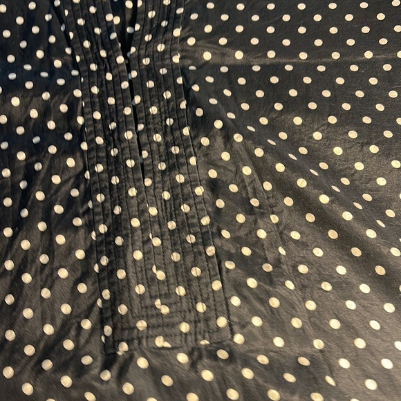 Liz Claiborne tunic LG, polkadot with trim at bottom hem (23-127) - Picture 6 of 11